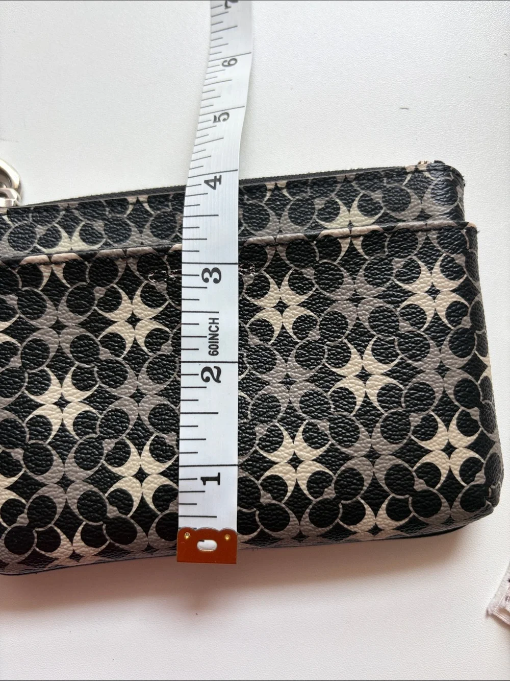 Coach Black & Cream Signature Wristlet